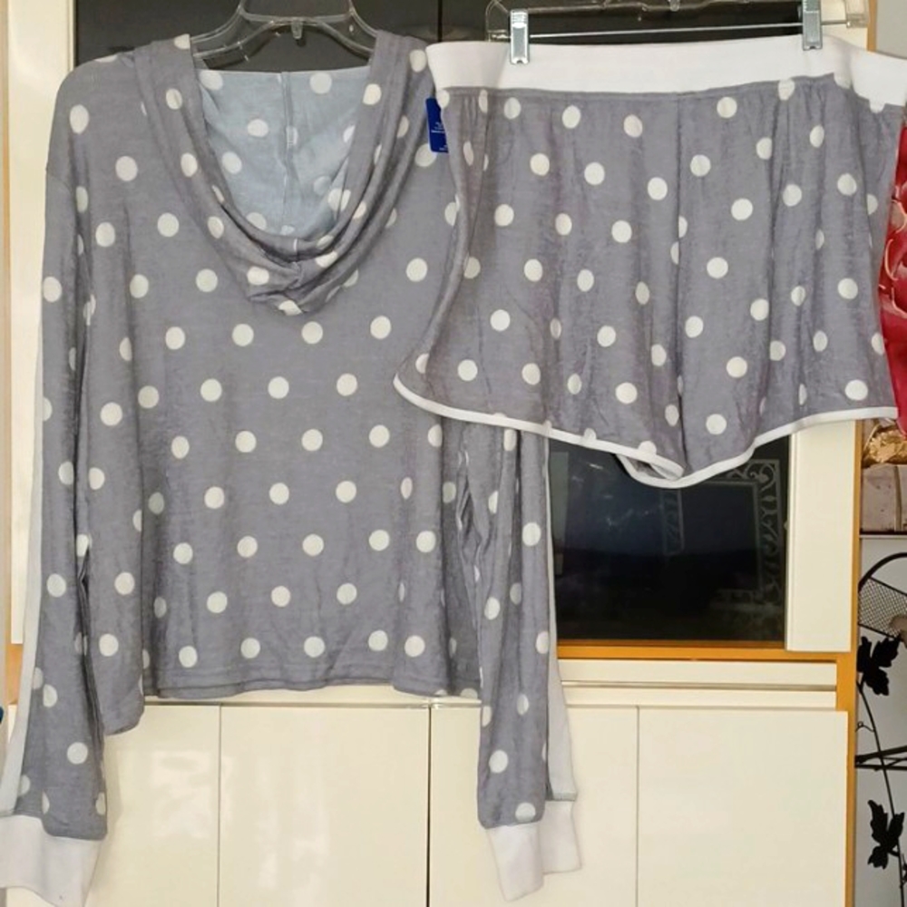 🐨CHAMPION CROPPED HOODIE & SHORTS HACCI LOUNGE PAJAMA SET - Picture 3 of 10